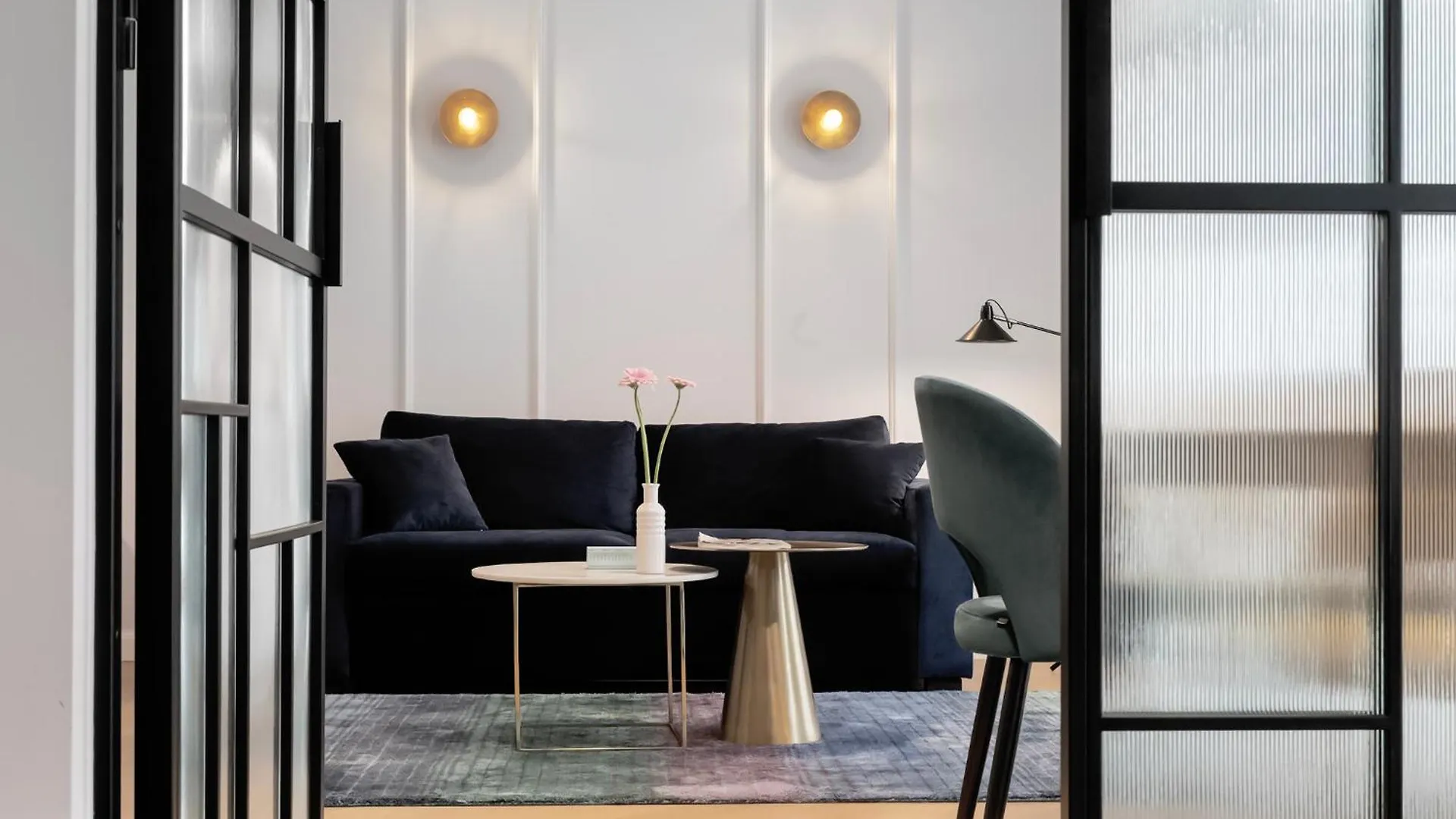 No.4 Residence Warszawa 4*,  Polska