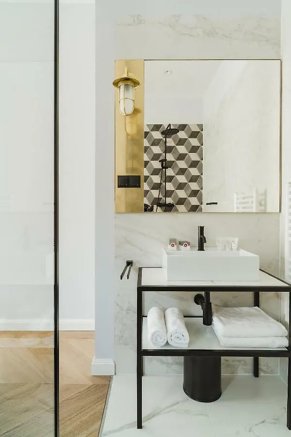 No.4 Residence Varsovie 3*,  Pologne